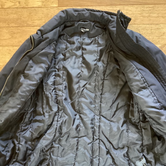 H&M belted black jacket, size 14, EUC - Picture 4 of 4